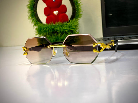 Shadow Clutch – Ebony Gold Edition